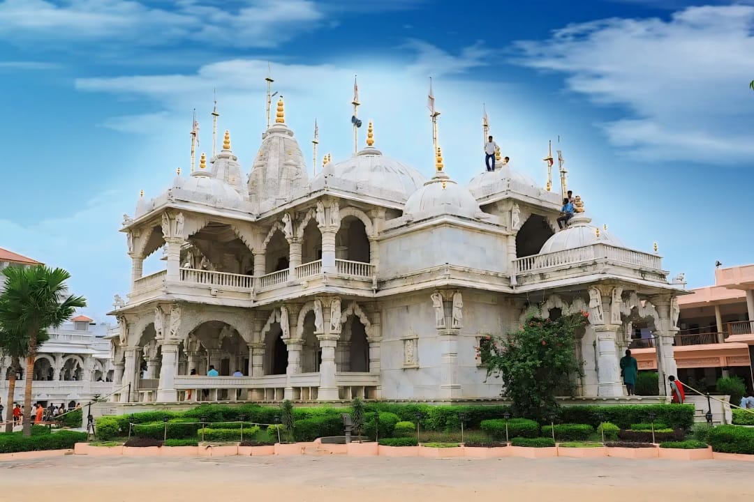 Chhapiya Swaminarayan Darshan from Ayodhya — Chhapiya tour package